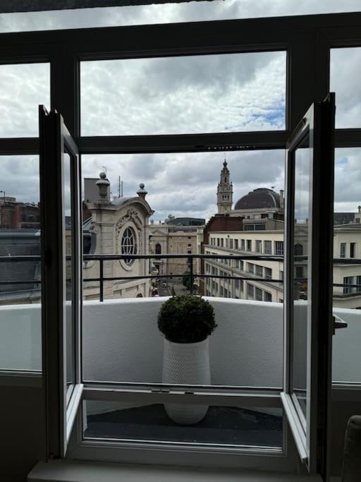 Bel Appartement Climatise En Plein Coeur De Rijsel Buitenkant foto