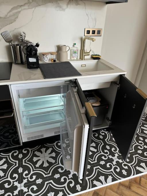 Bel Appartement Climatise En Plein Coeur De Rijsel Buitenkant foto