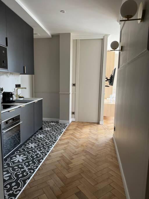 Bel Appartement Climatise En Plein Coeur De Rijsel Buitenkant foto